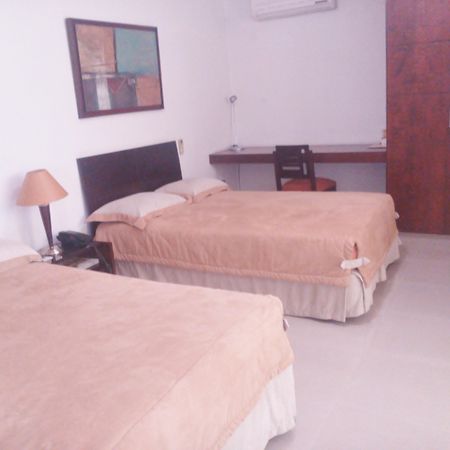 Hotel Cuarta Avenida Cali Extérieur photo