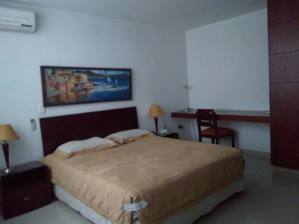 Hotel Cuarta Avenida Cali Extérieur photo