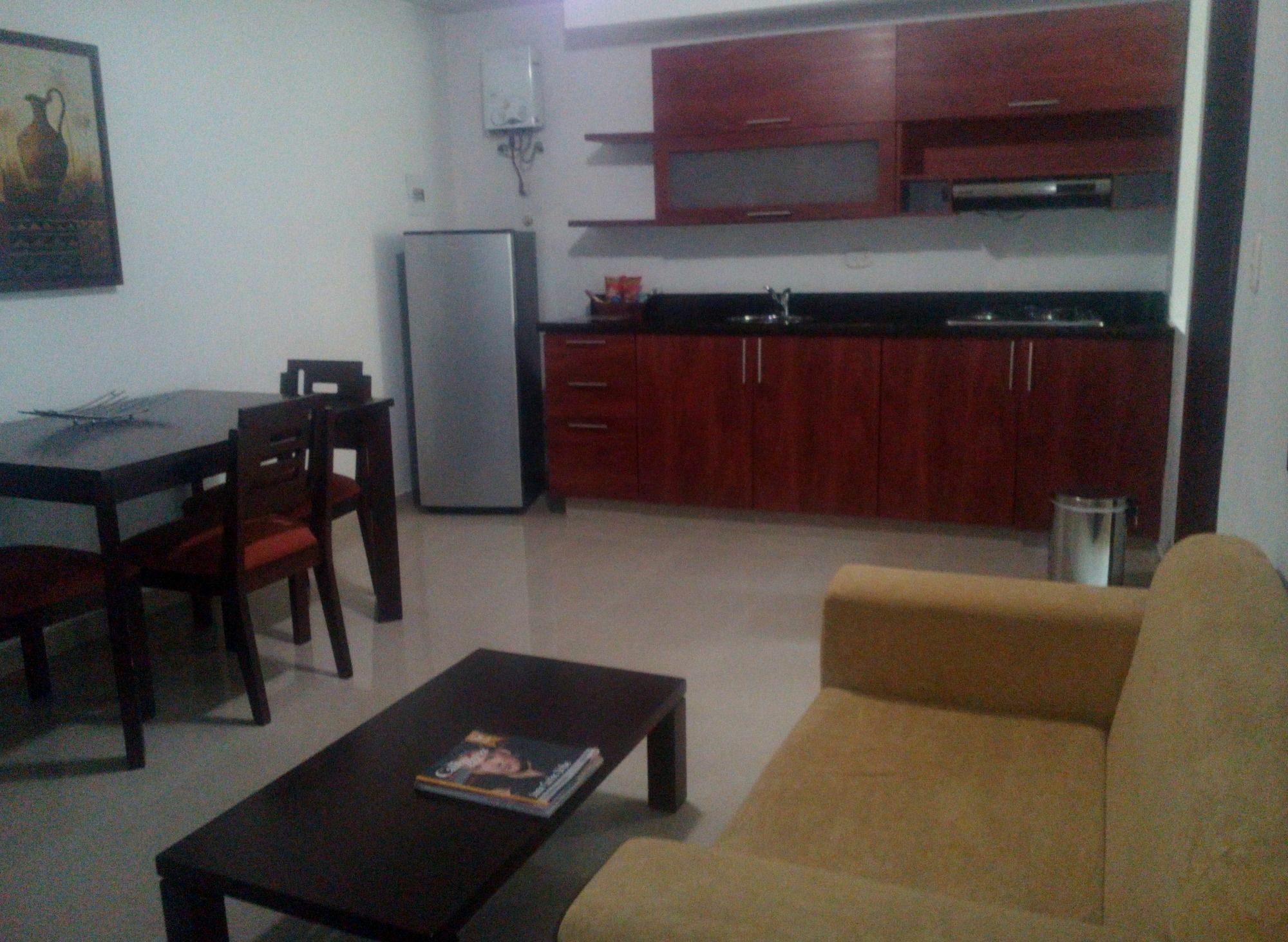 Hotel Cuarta Avenida Cali Extérieur photo