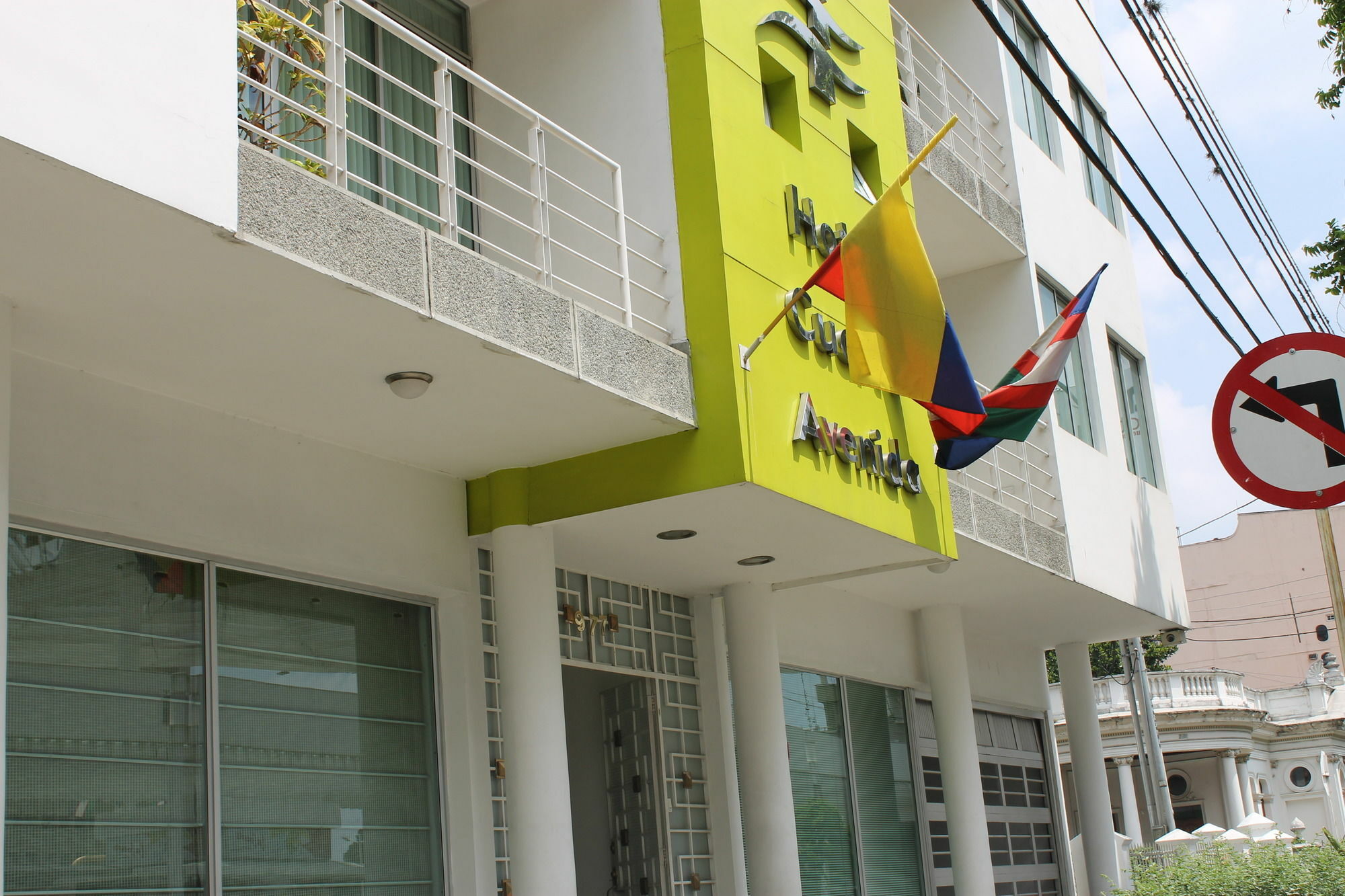 Hotel Cuarta Avenida Cali Extérieur photo